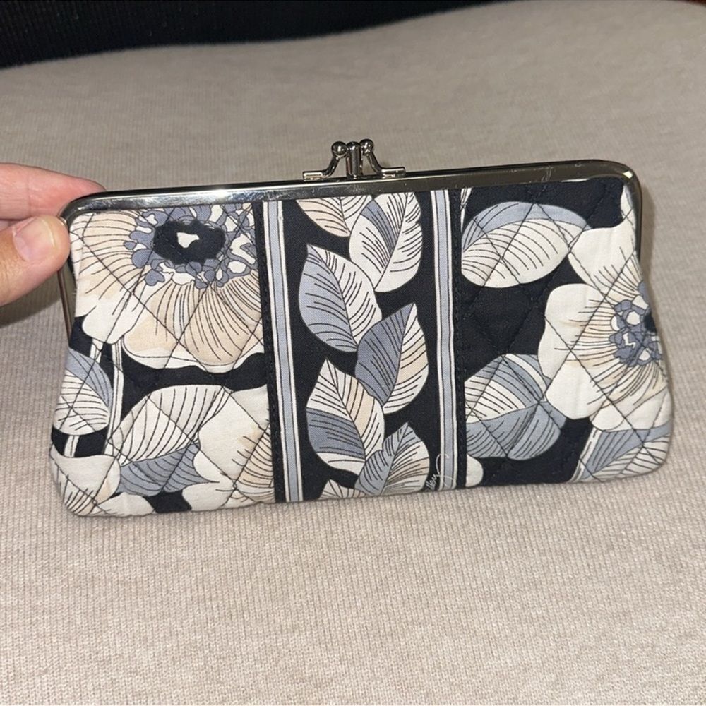VB Camellia Black Ivory Tan Gray Floral Quilted Cotton Kissing Wallet